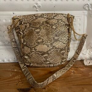 Isabel USA Vintage 90s Gold Metallic Snake Skin Print Crossbody/Shoulder Bag